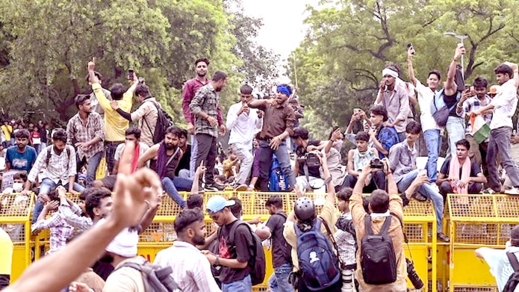 Delhi Police will not take action against protesters Government